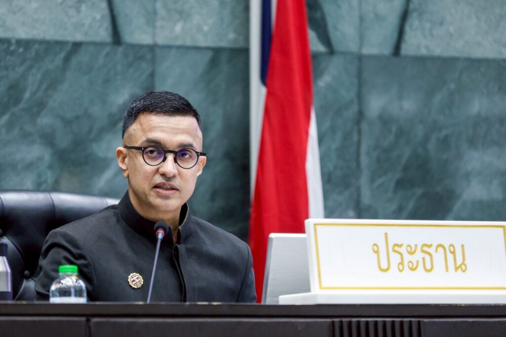 นายสุรจิตต์ พงษ์สิงห์วิทยา