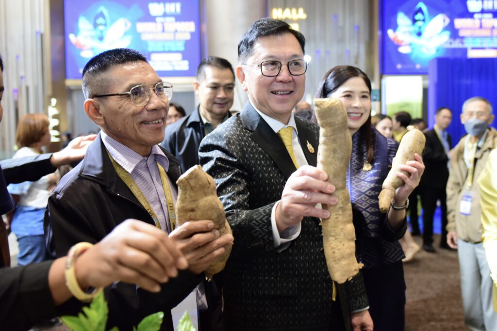 นายจตุพร บุรุษพัฒน์