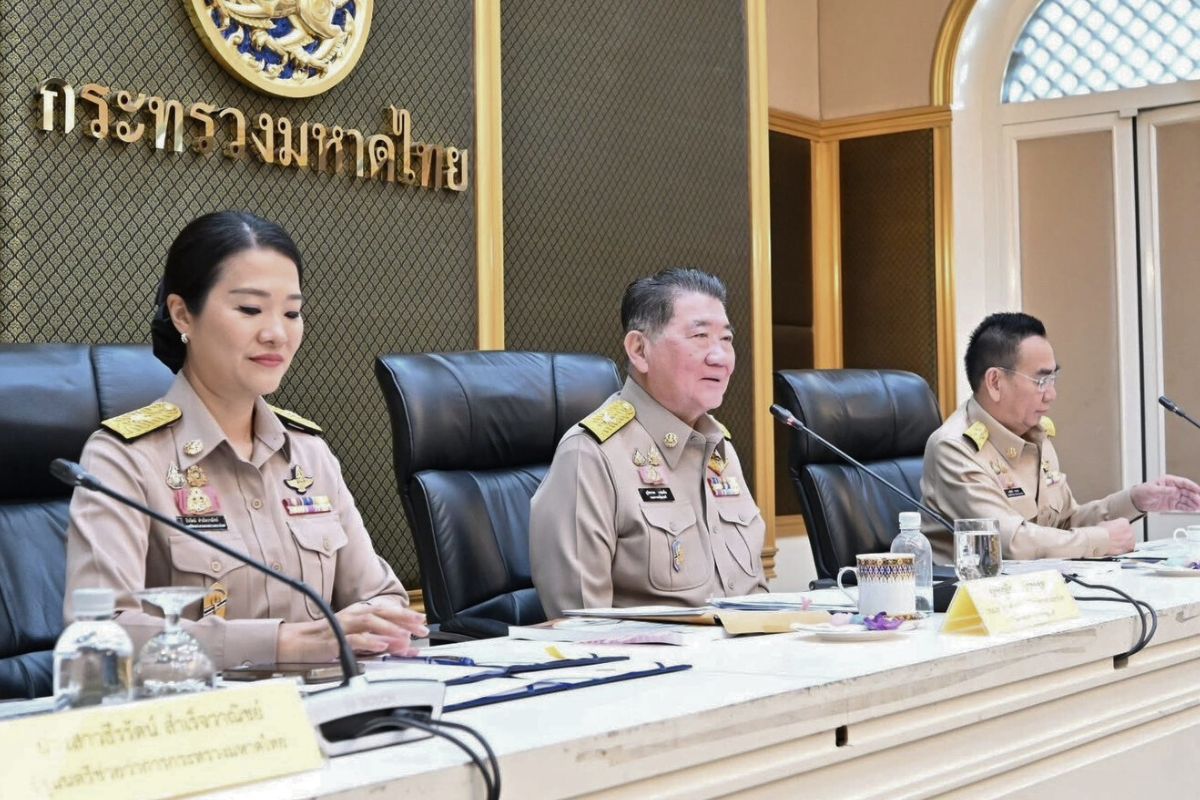 ภูมิธรรม แบ่งงาน 2 รมช.มหาดไทย คุมหน่วยงานหลักเอง กรมที่ดินให้ เดชอิศม์ สางปัญหา