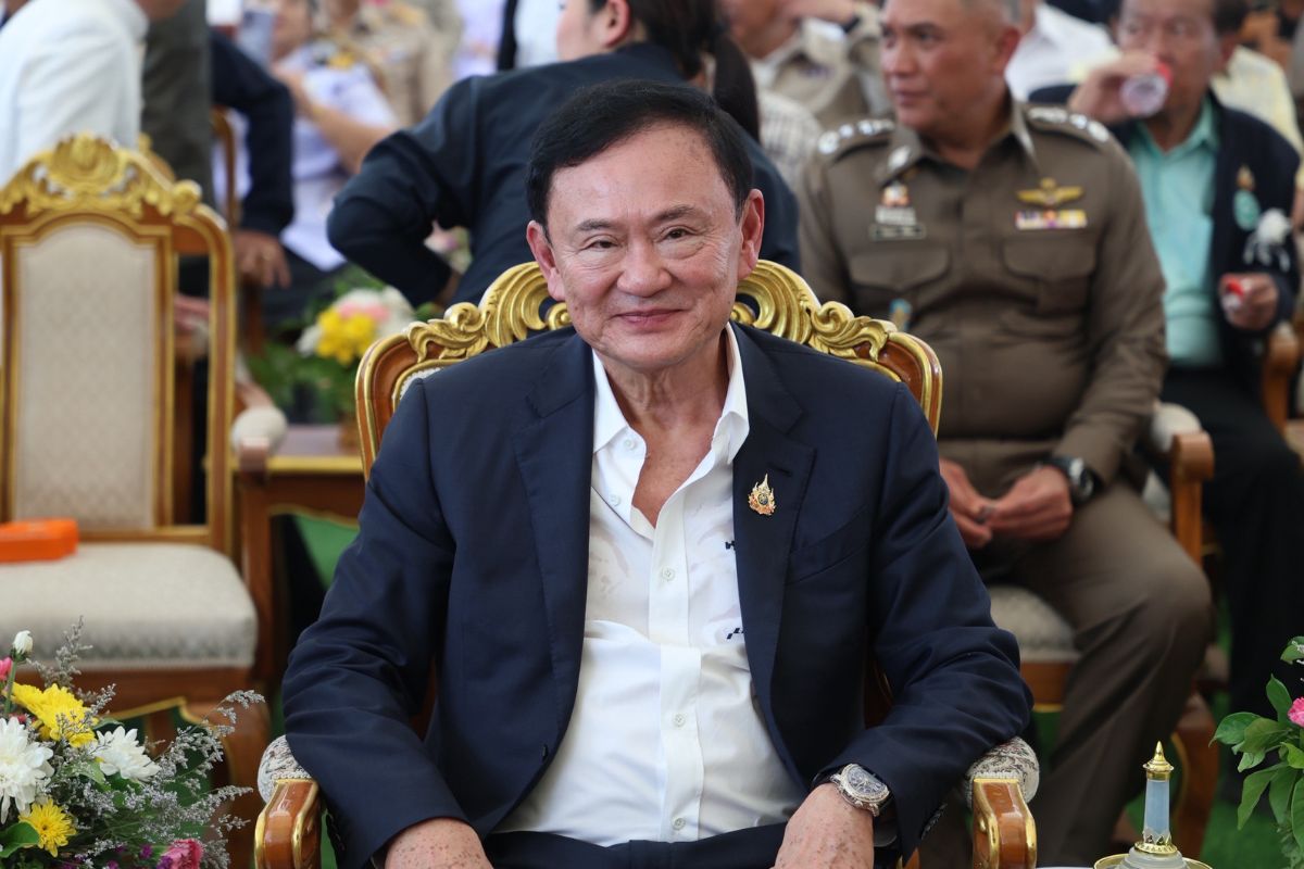 ทักษิณ มอบ 2.6 ล้าน หนุนบ้านเพื่อคนไทย จัดบ้านน็อกดาวน์ประชาชนบ้านพังจากเหตุชายแดน