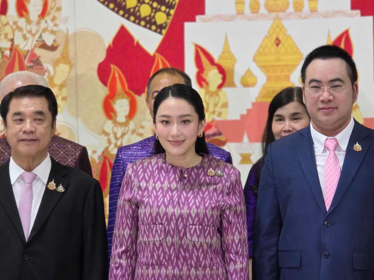 แพทองธารเข้า ก.วัฒนธรรม ลั่นพลังเหลือล้น เดินหน้าเป็นรัฐมนตรี ดันซอฟต์พาวเวอร์ยิ่งใหญ่