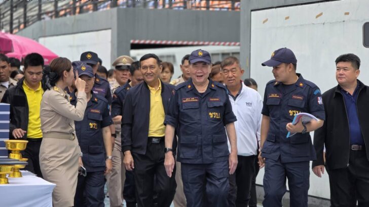 image4 ภูมิธรรม เชิดชูจิตอาสาในงาน วันชุดรักษาความปลอดภัยหมู่บ้าน ชื่นชมบทบาทจิตอาสา