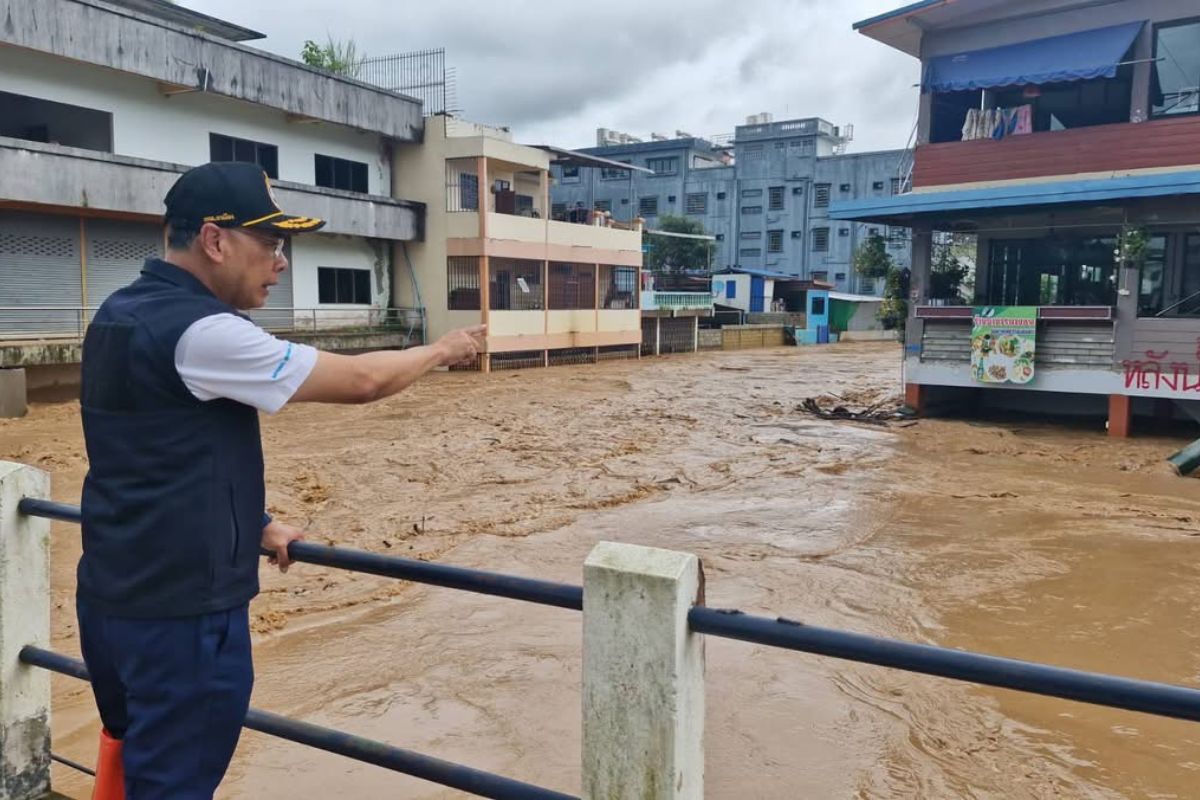 “แม่สาย” น้ำทะลักตลาดสายลมจอย-ไม้ลุงขน-ชุมชนเกาะทราย ผู้ว่าฯสั่งเร่งอพยพ