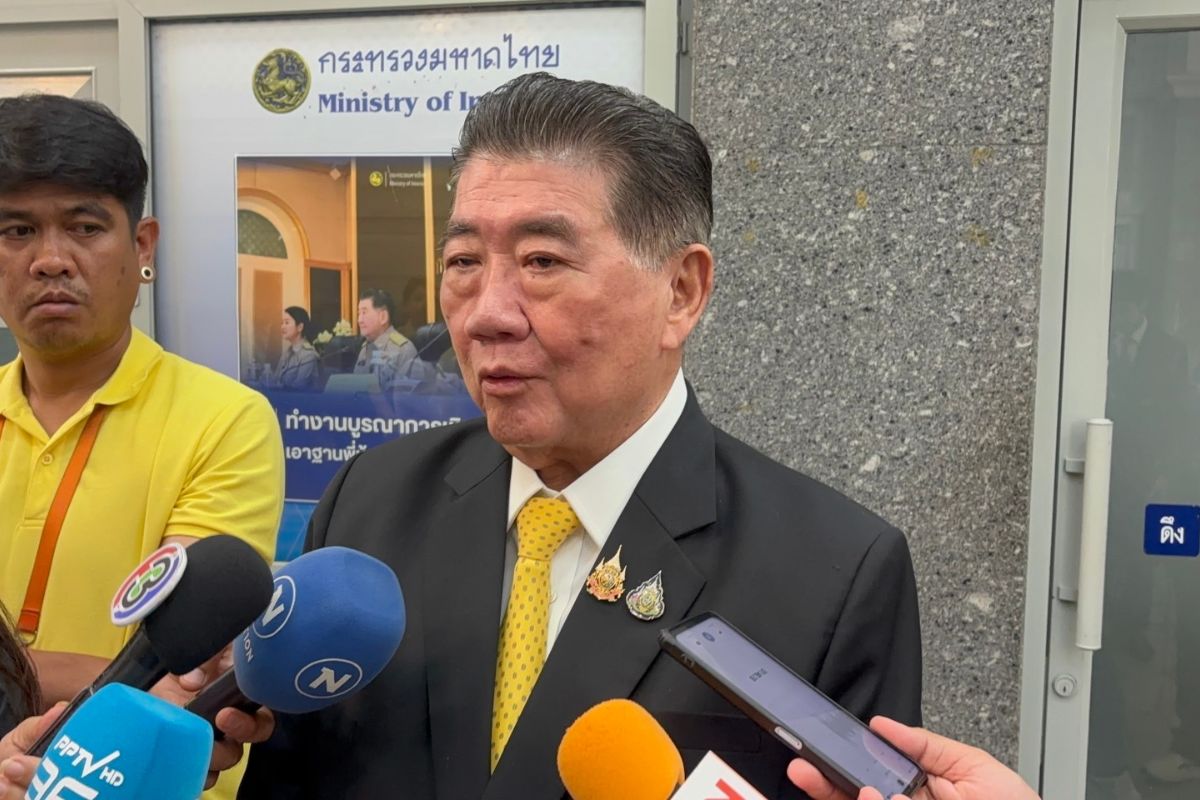ภูมิธรรม ประสาน DSI ช่วยทำคดี ‘สีกากอล์ฟ’ ลั่นเรื่องนี้ไม่จบง่าย เอาผิดถึงที่สุด