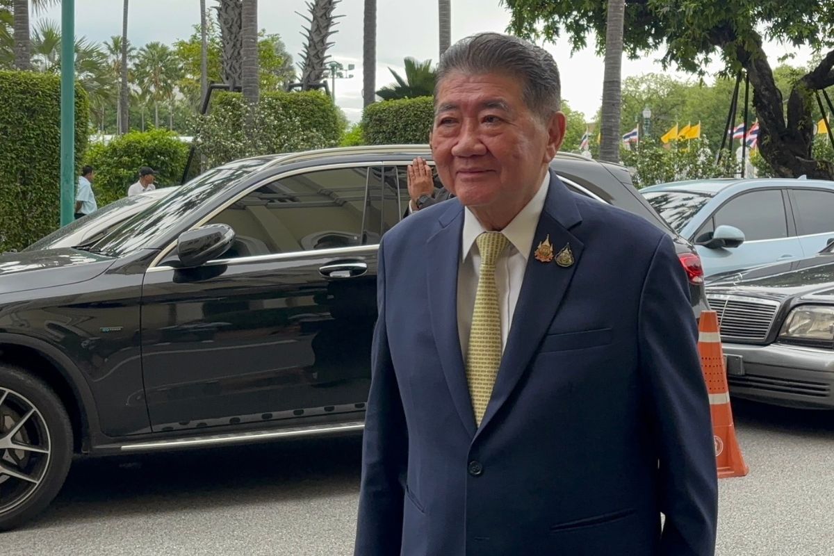 ภูมิธรรม​ เห็นด้วย​ รมว.​ไร้บทบาทในสภา ควรทิ้ง​เก้าอี้ สส.​