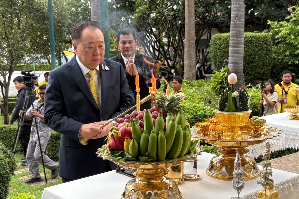 สุชาติ เล็งลาออก เปิดทางเด็ก พท.ทำงานสภา ผุดไอเดียตั้ง “ธนาคารพุทธศาสนา” แยกเงินพระ-วัด