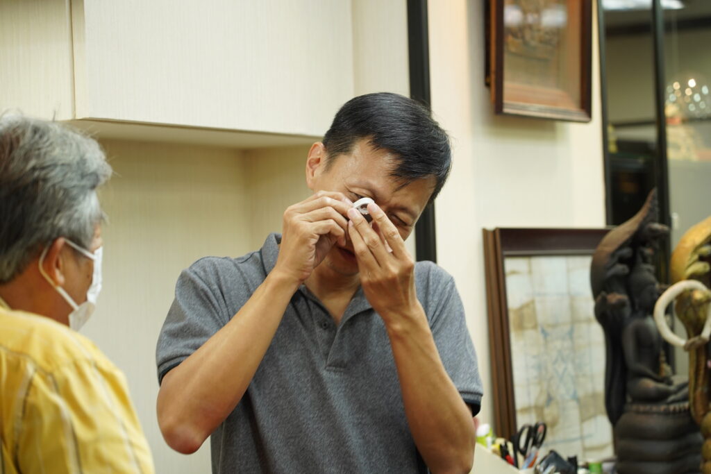 ต้น ท่าพระจันทร์