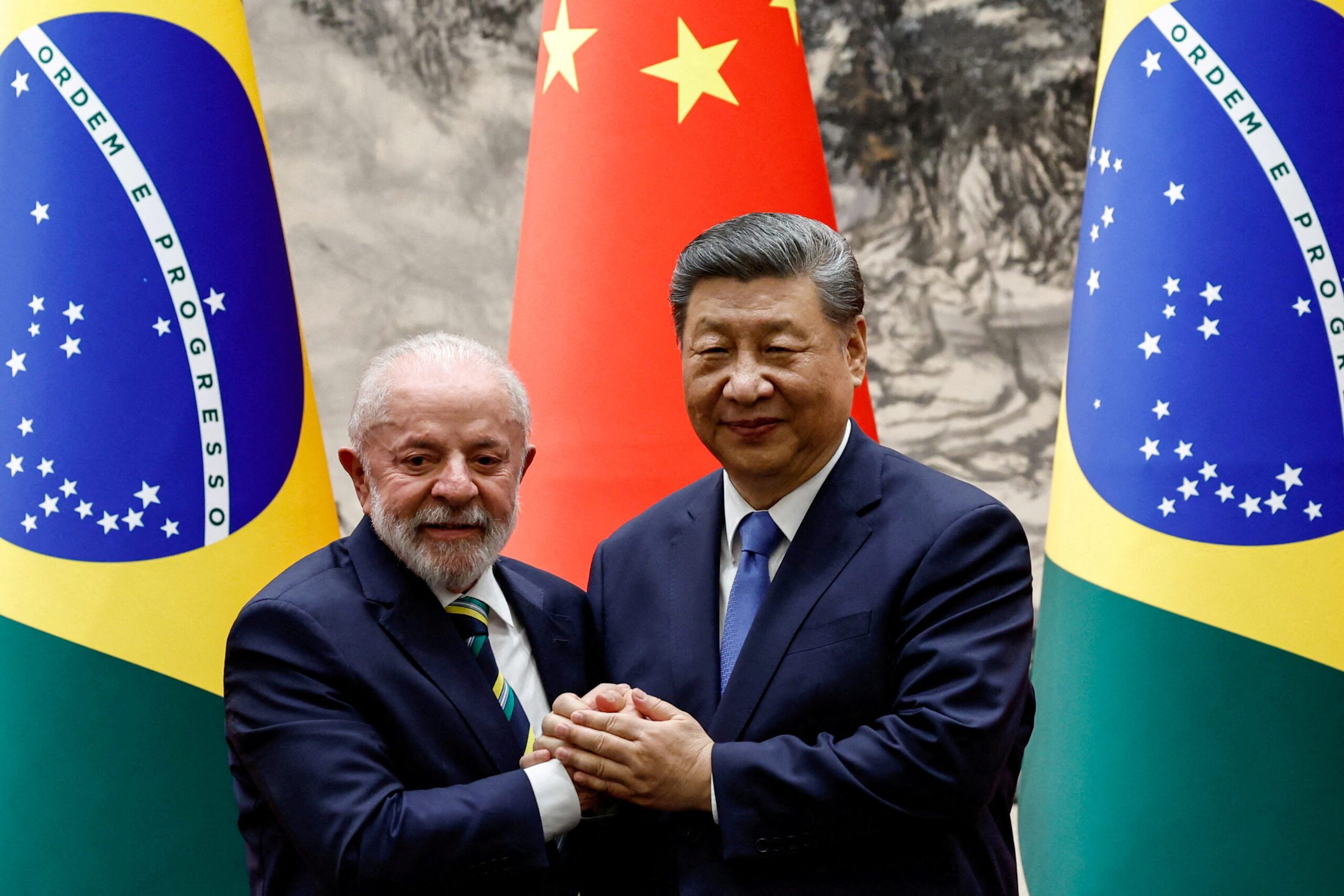 ลูลาต่อสายตรงสี จิ้นผิง-ผนึกกำลังพหุภาคีกลุ่ม BRICS
