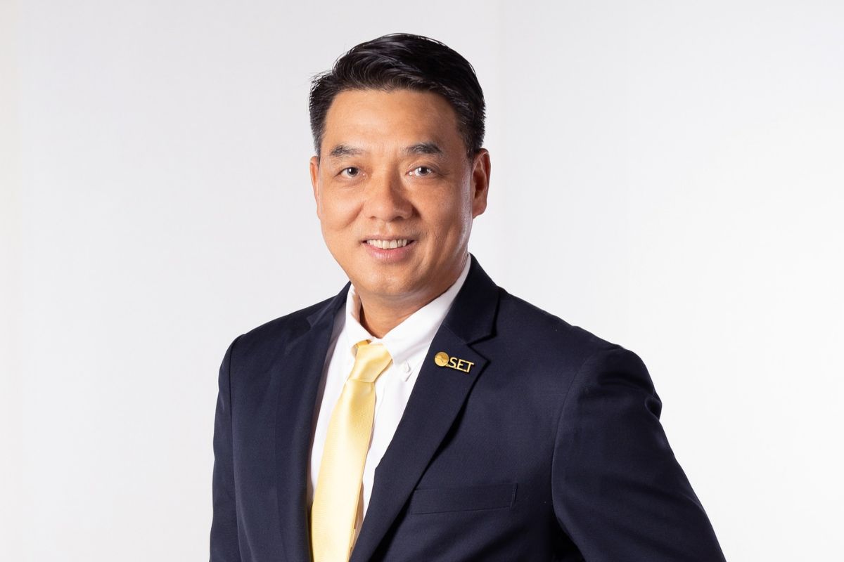 ประพันธ์ เจริญประวัติ