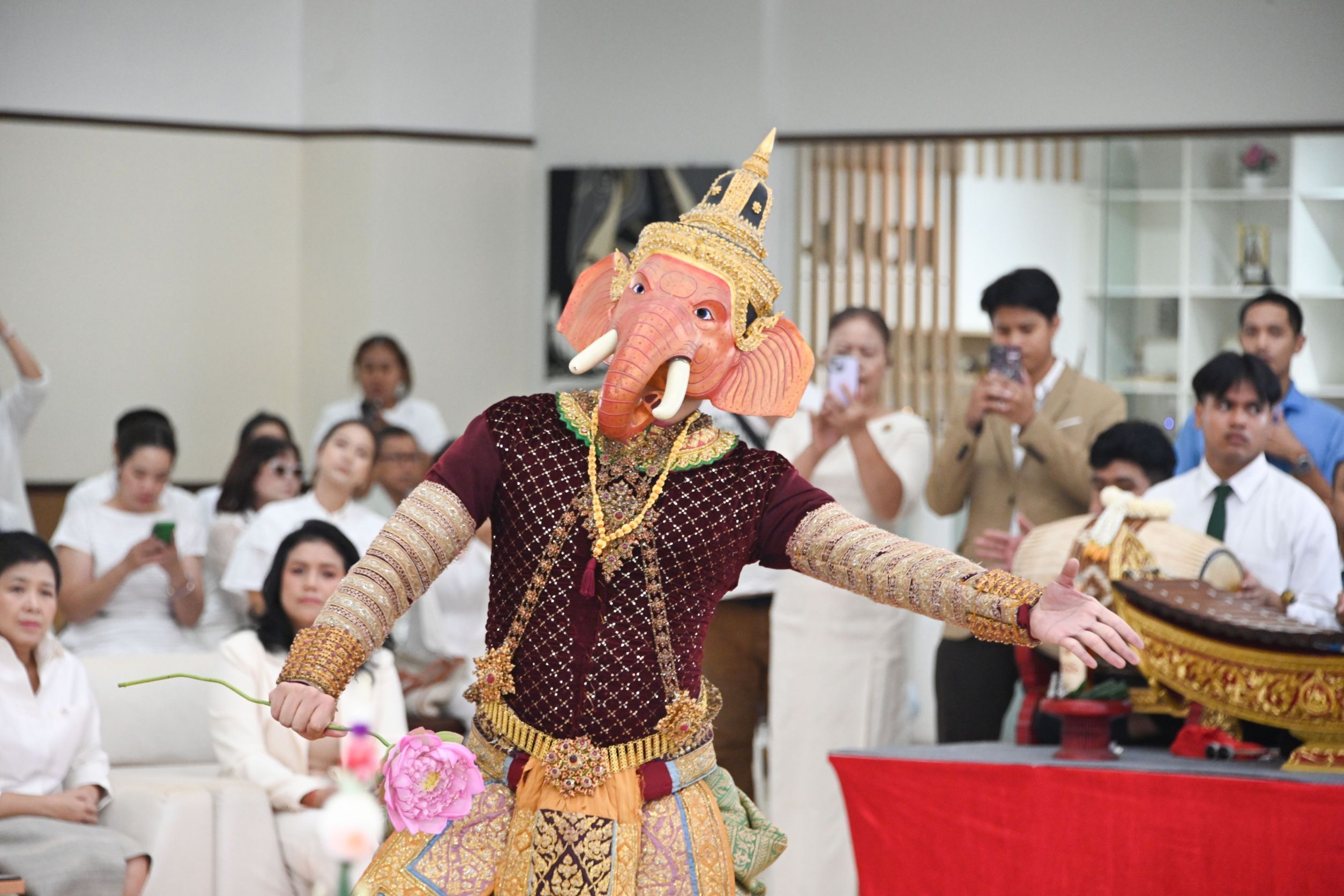 SACIT จัดพิธีบวงสรวงครูช่างศิลปหัตถกรรม สืบสานงานหัตถศิลป์ไทย