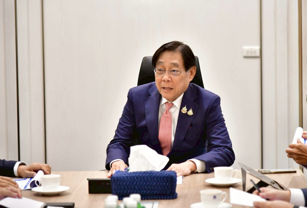 พิชัย ชุณหวชิร