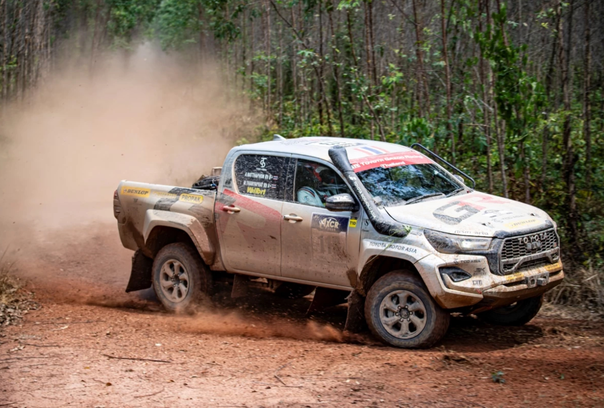 TOYOTA GAZOO Racing Thailand ขึ้นโพเดียม 2 ปีซ้อน ในแรลลี่สุดโหด “Asia Cross Country Rally 2025”