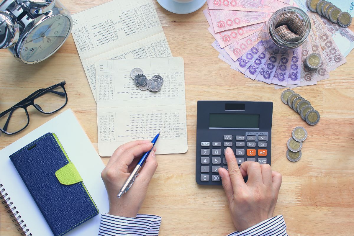Negative Income Tax คืออะไร ? เมื่อคนรายได้ต่ำกว่าเกณฑ์ยื่นภาษี = รับเงินจากรัฐ
