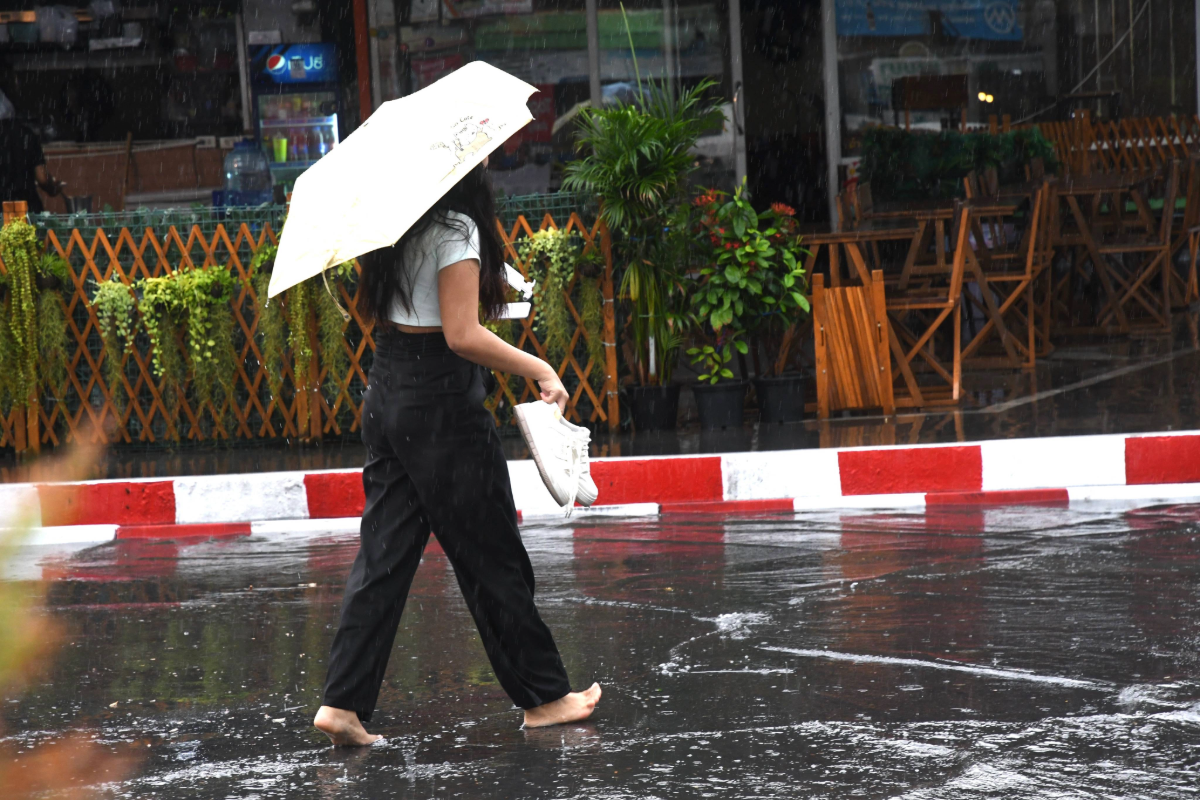 กรมอุตุฯ พยากรณ์อากาศ (7 ส.ค.) ไทยตอนบนมีฝนฟ้าคะนอง กทม. 40% ของพื้นที่