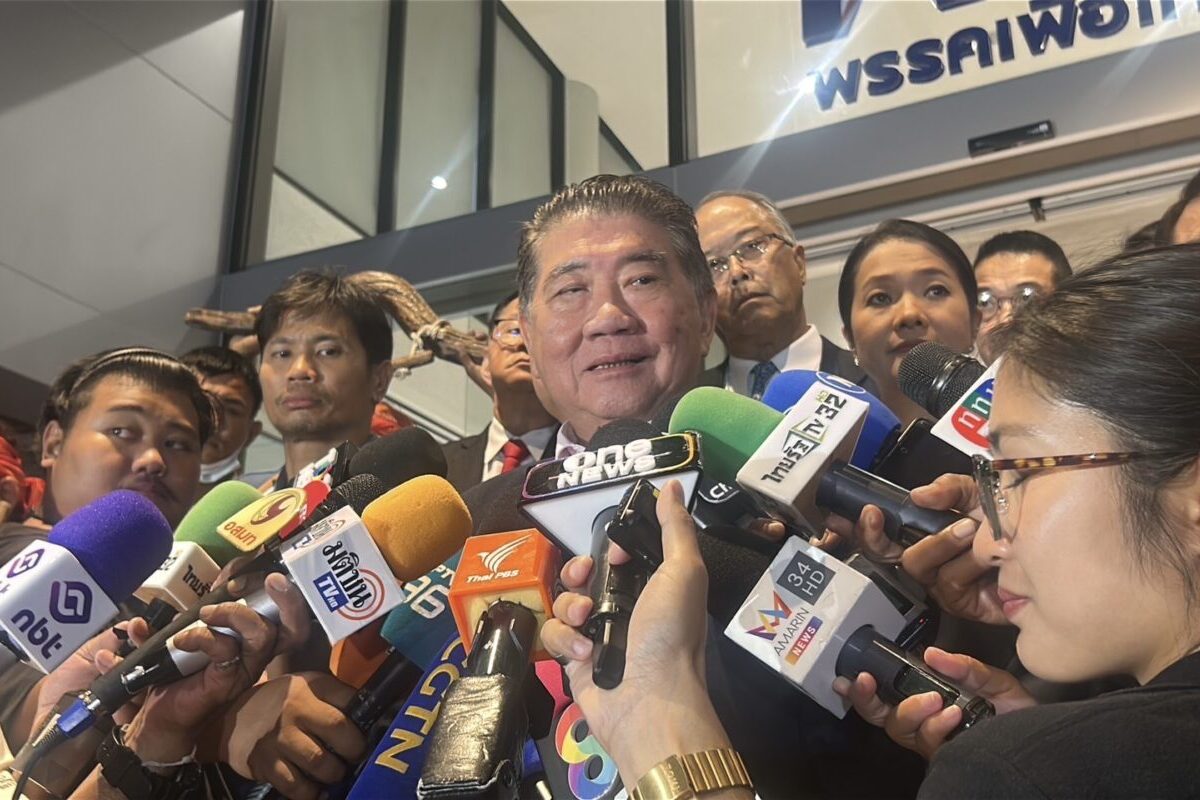 ภูมิธรรม ลั่นรัฐบาลยังอยู่ แม้ ภท.อ้างเสียงรวม 280 เดินหน้าคุย ปชน.