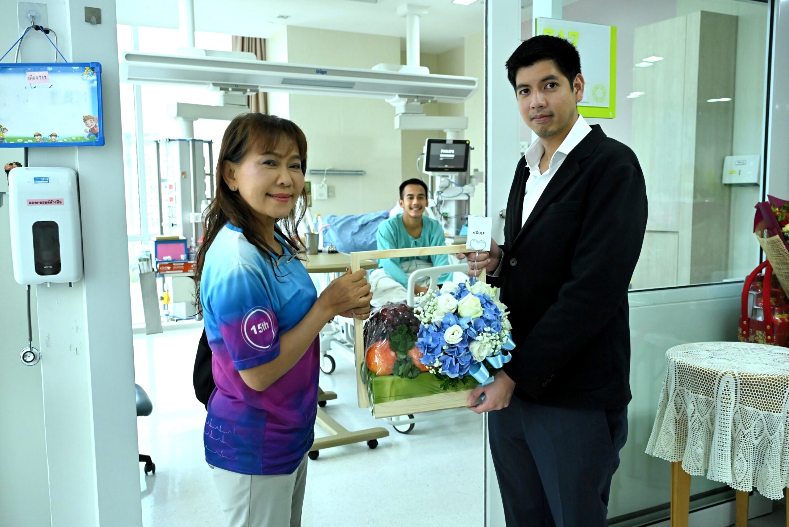 GULF มอบเงิน 2 ล้าน ให้ 2 ทหาร