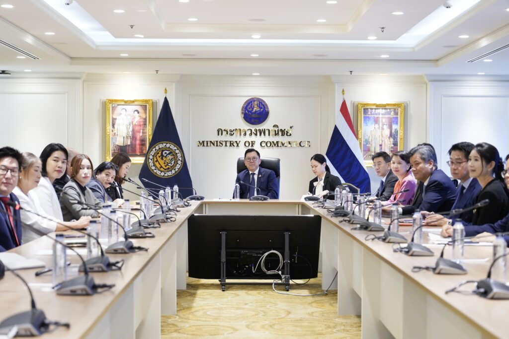 นายจตุพร บุรุษพัฒน์