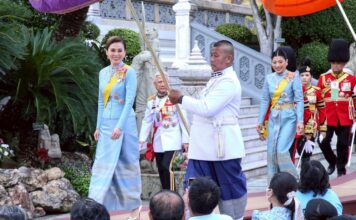 โปรดเกล้าฯ ให้พระราชินี เสด็จฯพระราชพิธีเฉลิมพระชนมพรรษา พระบรมราชชนนีพันปีหลวง