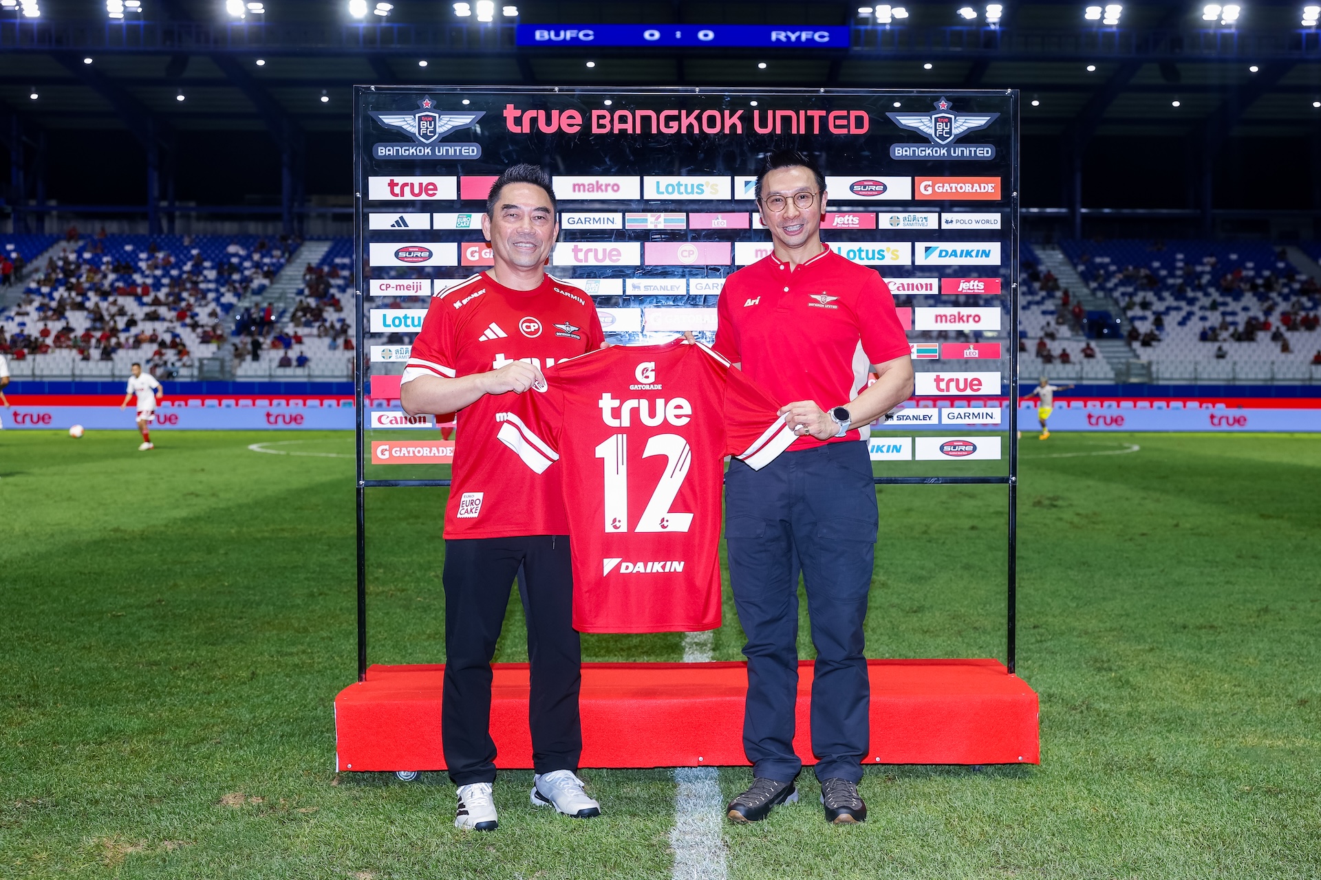 สโมสร True Bangkok United เปิดชุดแข่งฤดูกาลใหม่ adidas