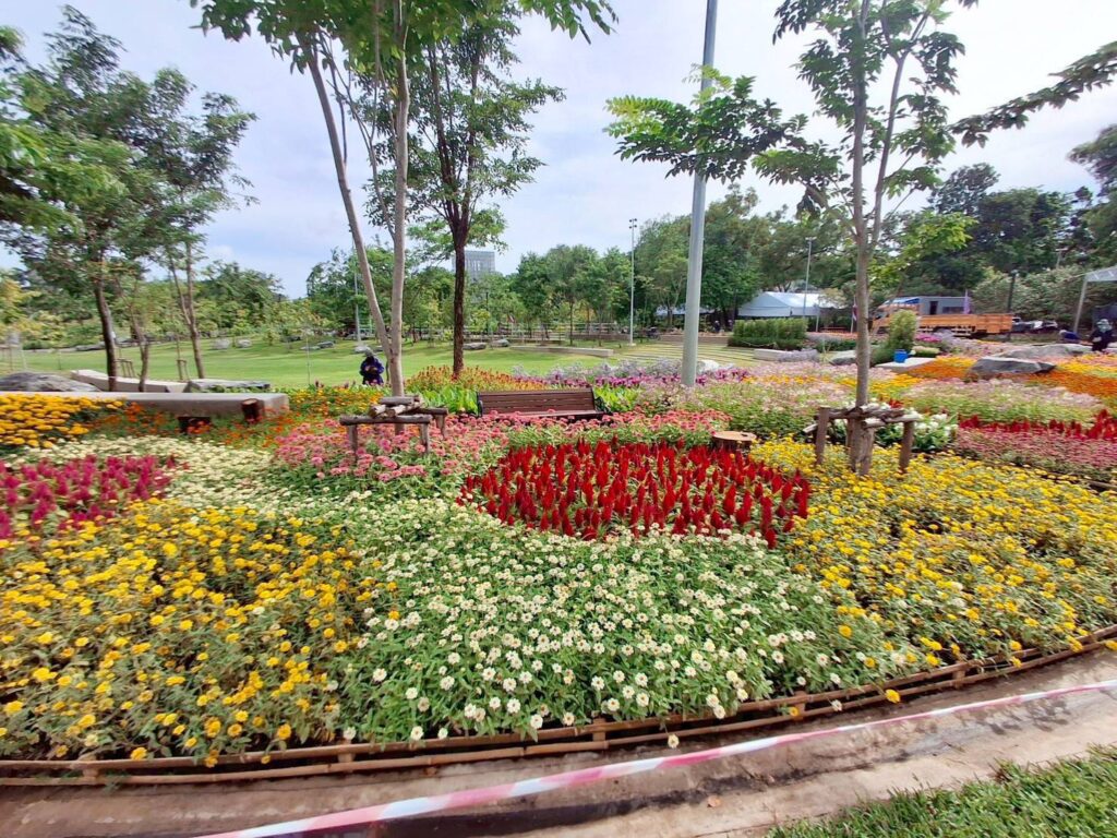 สวนจากภูผาสู่มหานที 
