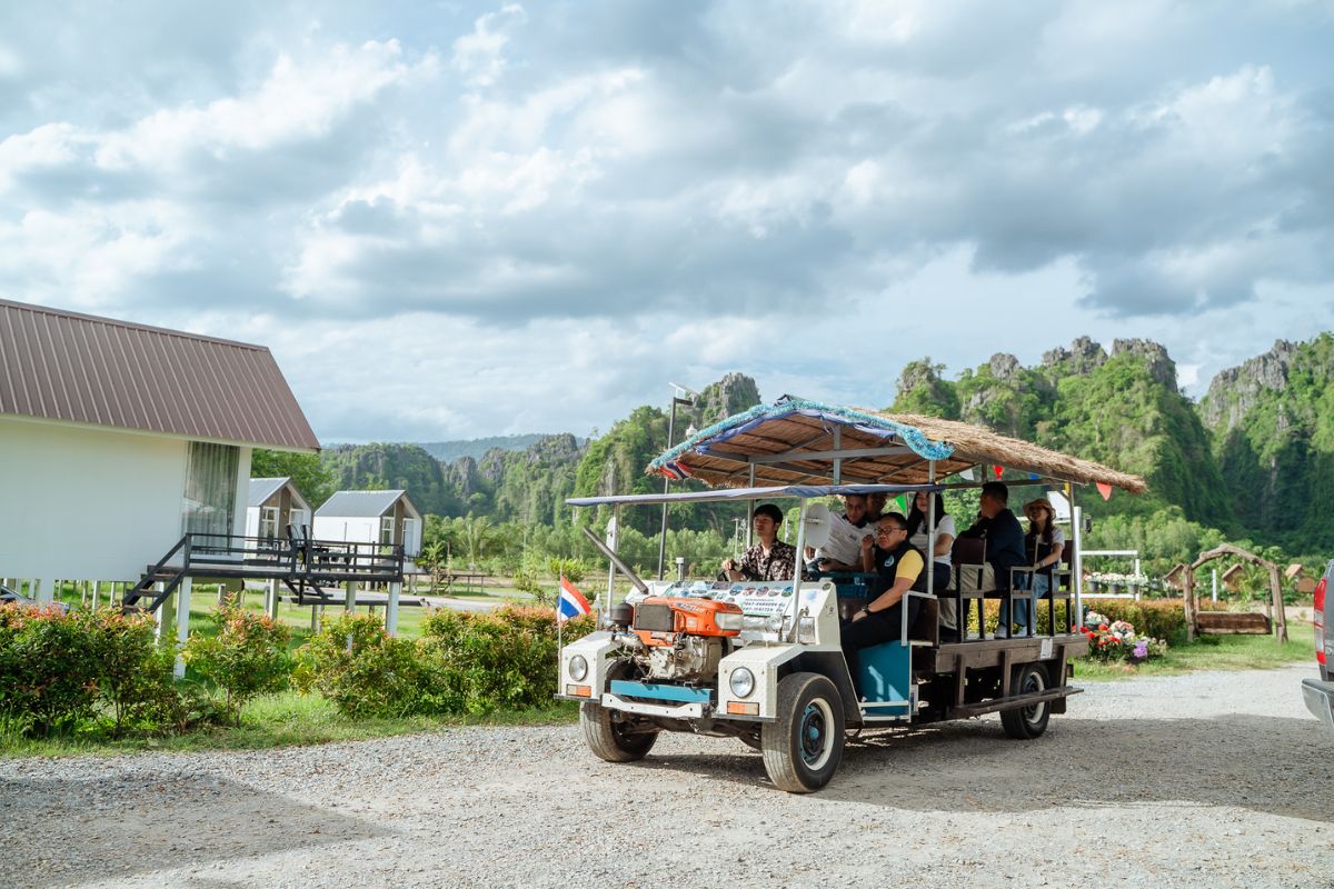 เที่ยวชุมชนยุคใหม่ “Village to the World” กระตุ้นเศรษฐกิจ สร้างรายได้โต 20%