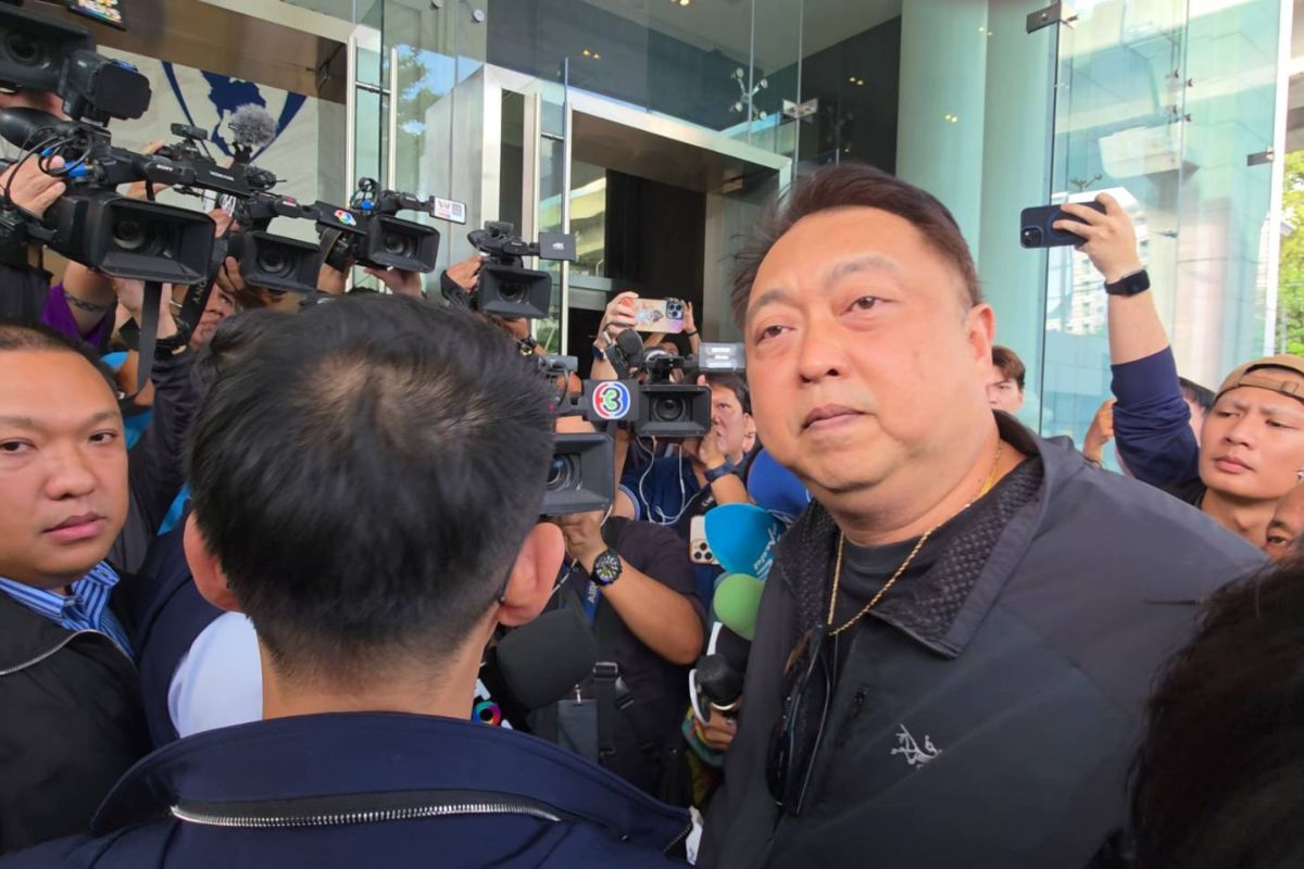 สุชาติ ขน 18 สส. พบ ‘อนุทิน’ สะพัดจ่อตั้งรัฐบาล ด้านภรรยาสันติ พปชร. พร้อมหนุน