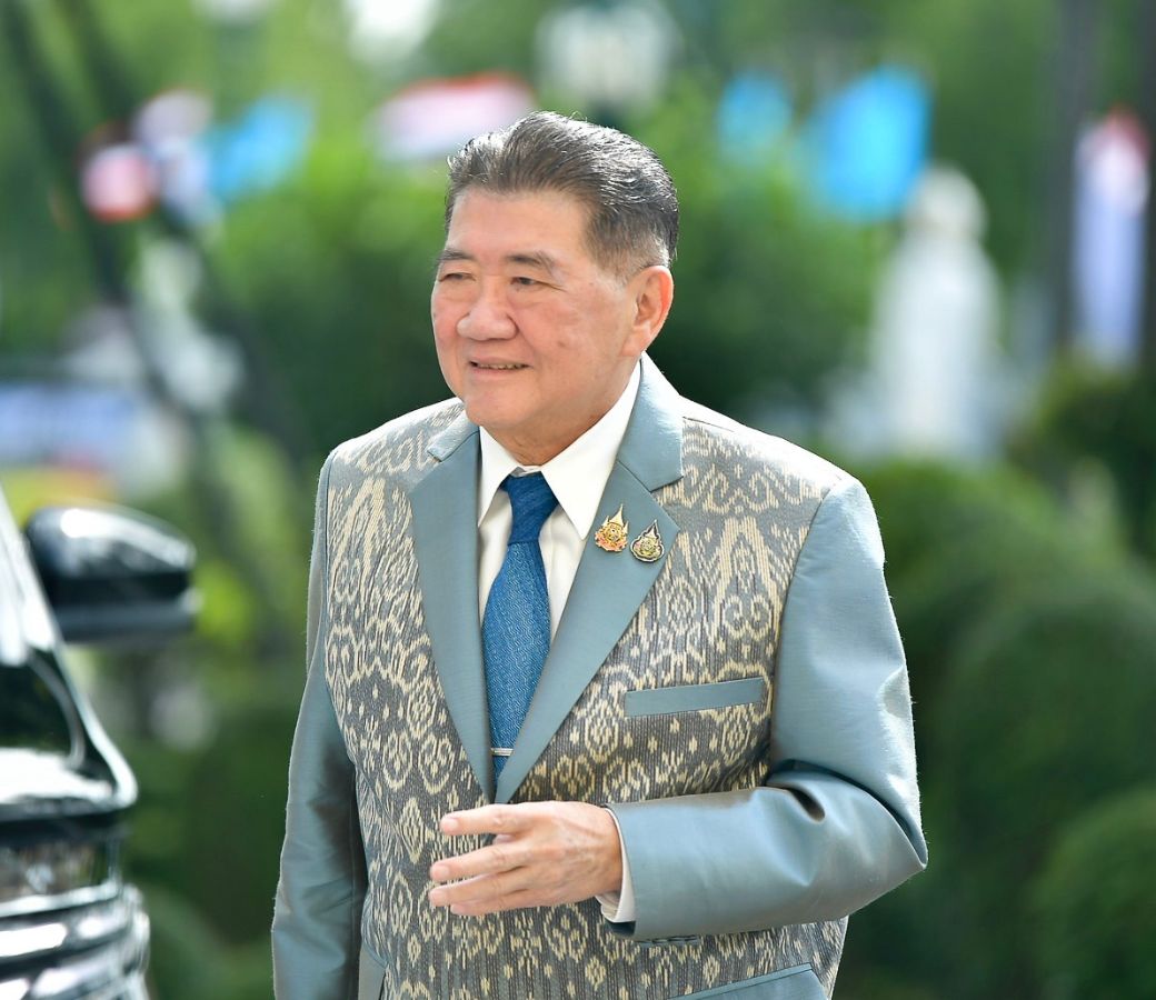 ถก ครม.นัดพิเศษ ตั้งนายกฯ รักษาการ  จับตาพรรคร่วม คุยเร่งตั้งรัฐบาล