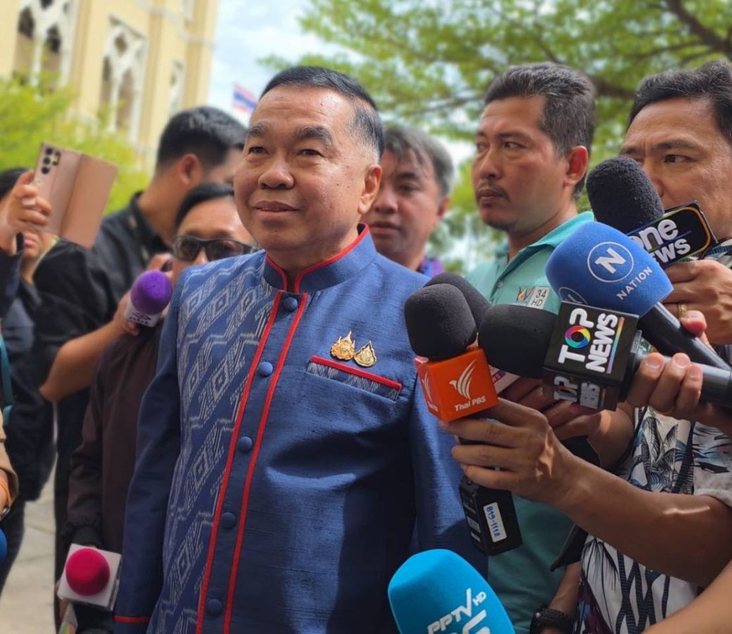 รมช.กลาโหม ยัน รัฐบาลรักษาการ ไม่กระทบงานความมั่นคงป้องกันประเทศ
