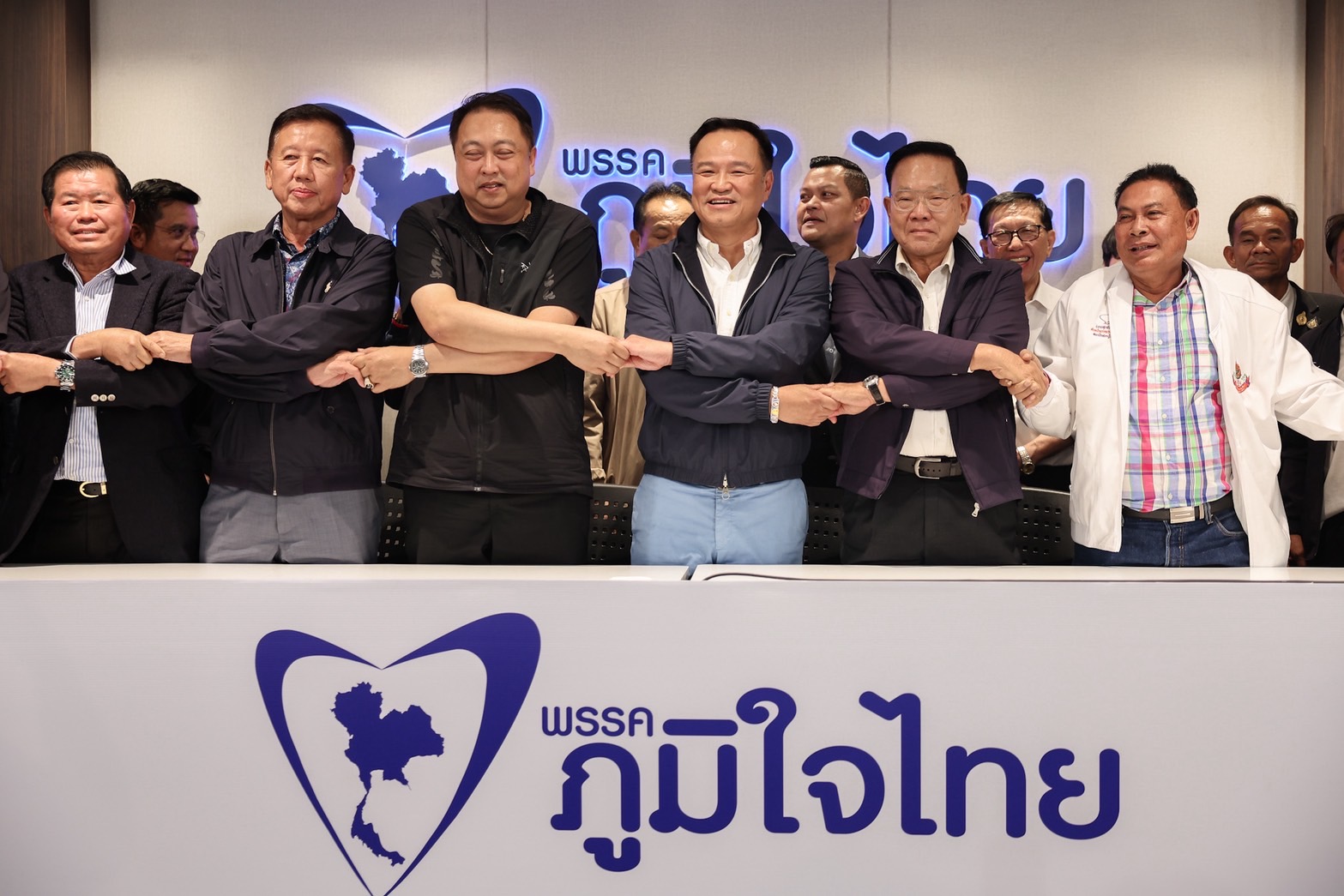 อนุทิน ประกาศตั้งรัฐบาลเฉพาะกิจ แก้ รธน. เจรจากัมพูชา 4 เดือน ยุบสภา