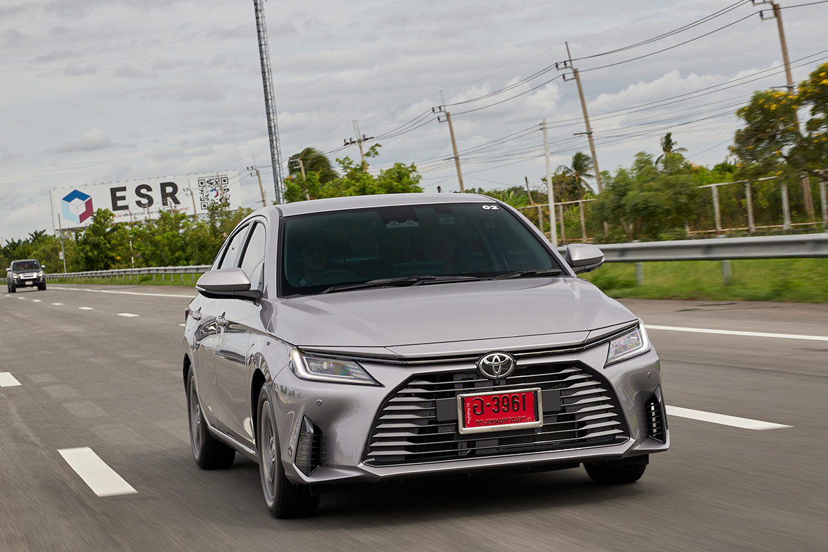 โตโยต้า ยาริส เอทีฟ ไฮบริด