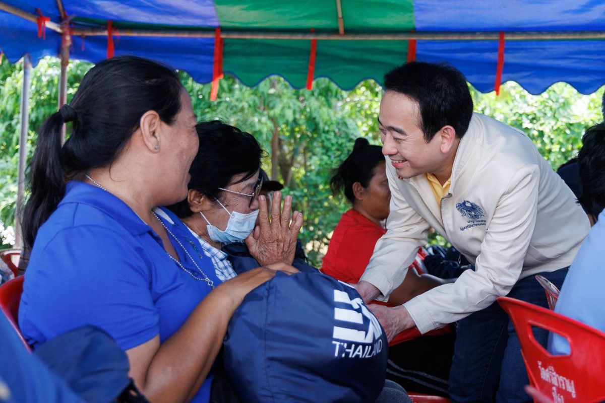 เผ่าภูมินำ EXIM ลงสุโขทัย มอบถุงยังชีพ-จัด 6 มาตรการช่วยผู้ประสบภัยน้ำท่วม