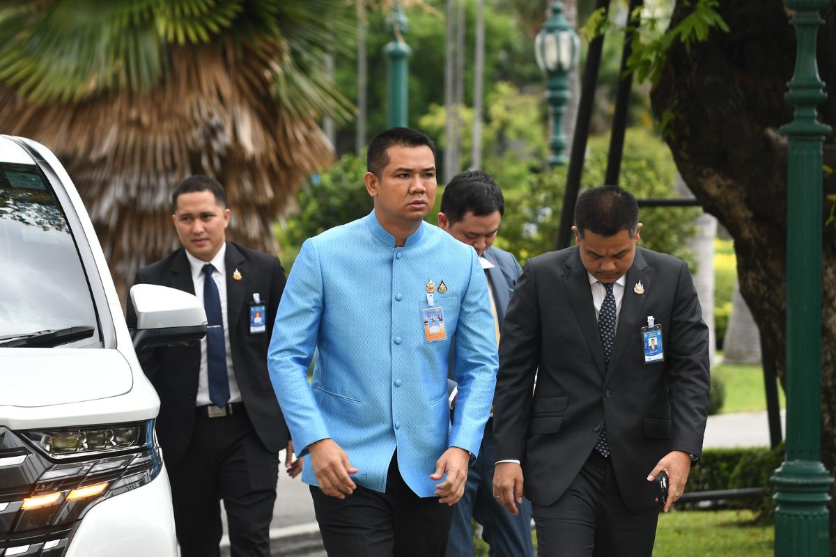 รมช.สธ.เผย พบออกใบตรวจสุขภาพต่างด้าวไม่ถูกต้อง 3 แสนใบ จ่อฟันโรงพยาบาล