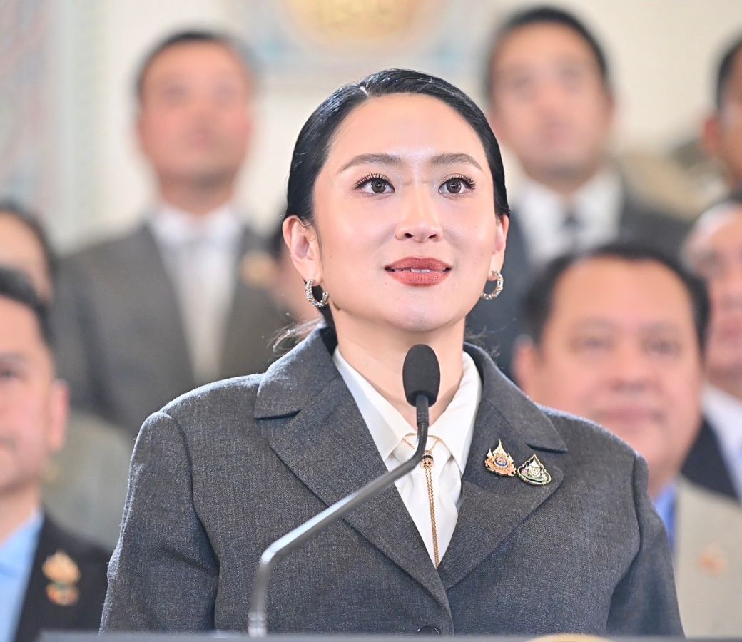 แพทองธาร เคลื่อนไหวหลังพ้นนายกฯ ขอบคุณประชาชนให้ทำงานเพื่อประเทศ