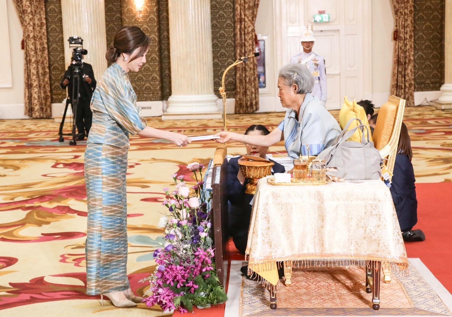 ”มาริษา เจียรวนนท์” รับพระราชทานรางวัลแม่ดีเด่นแห่งชาติ 2568