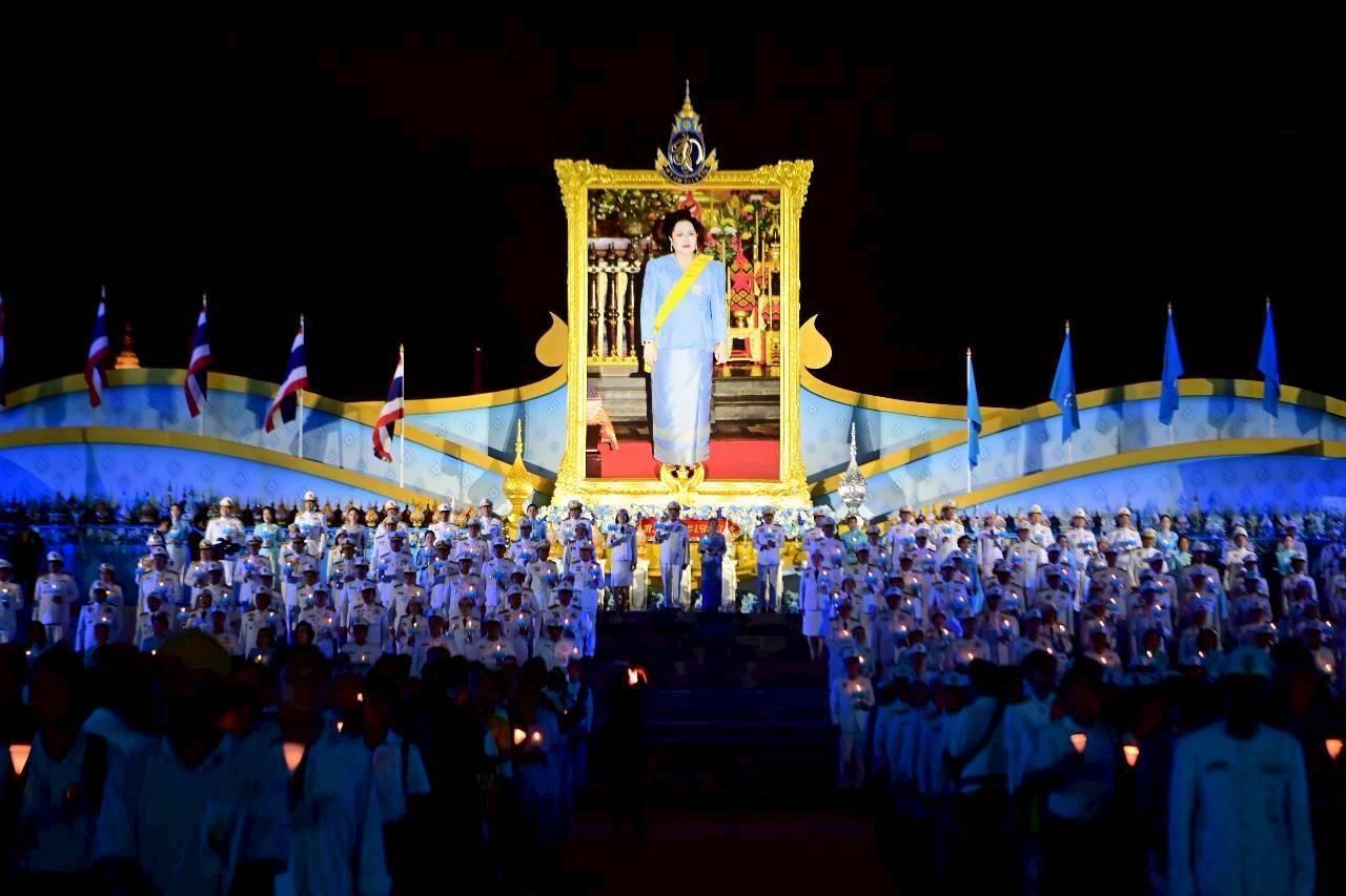 มหาดไทยนำประชาชนถวายพระพร 12 สิงหา เฉลิมพระเกียรติสมเด็จพระนางเจ้าสิริกิติ์ฯ
