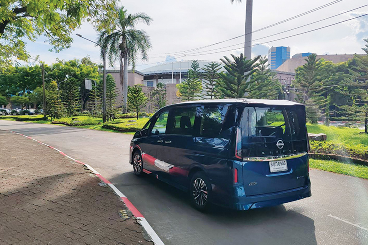Nissan SERENA e-POWER