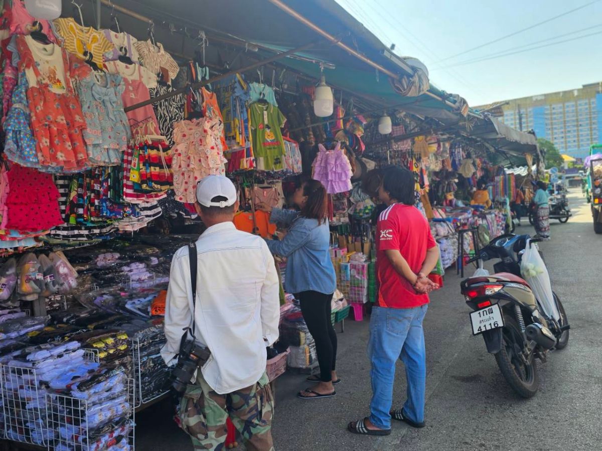ตลาดโรงเกลือ จ.สระแก้ว เริ่มฟื้นตัวแล้ว หลังผู้ค้ากัมพูชาทยอยเปิดร้านกว่า30%