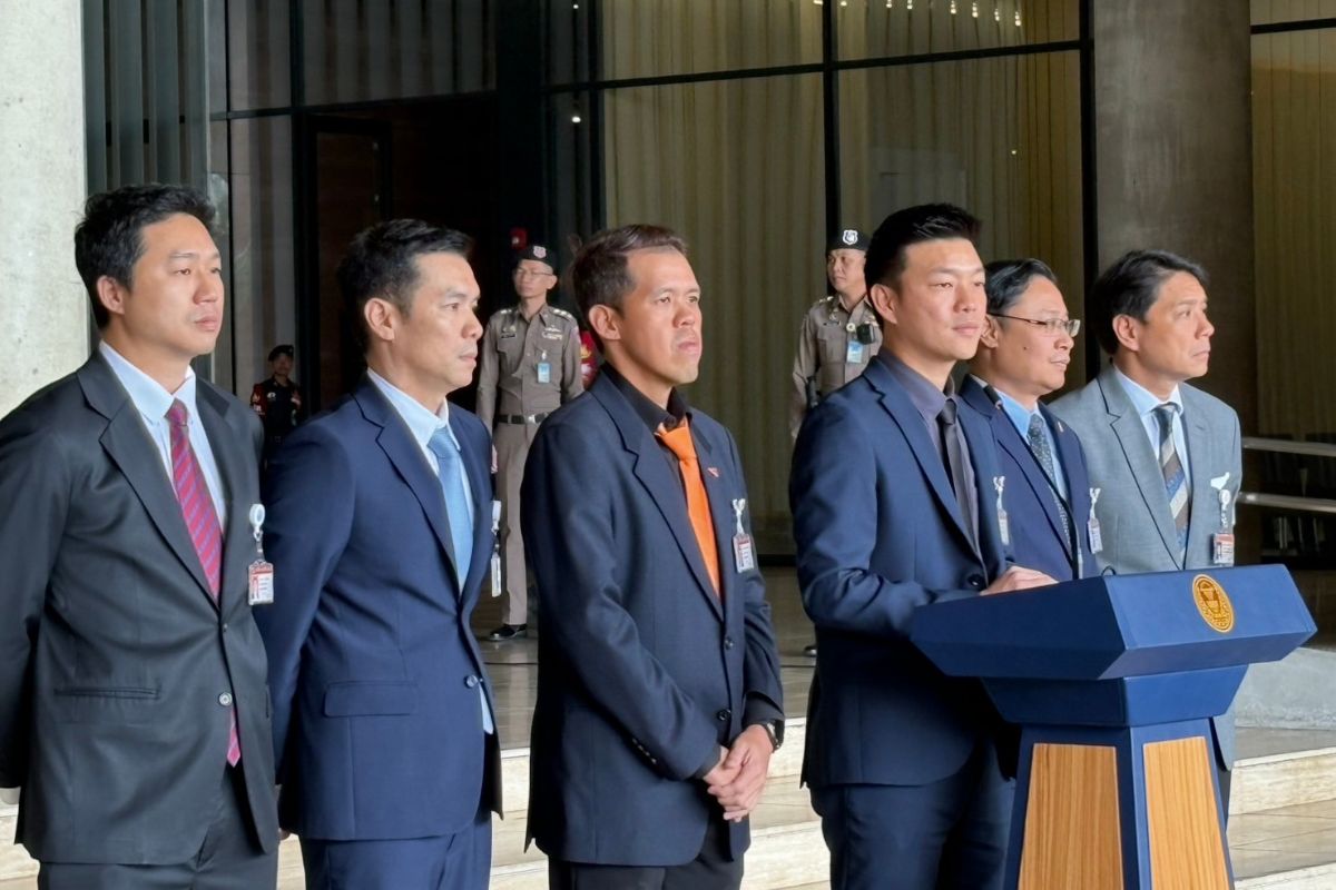 พรรคประชาชน ประกาศหนุน อนุทิน เป็นนายกฯ ย้ำเงื่อนไขยุบสภา-แก้ รธน.