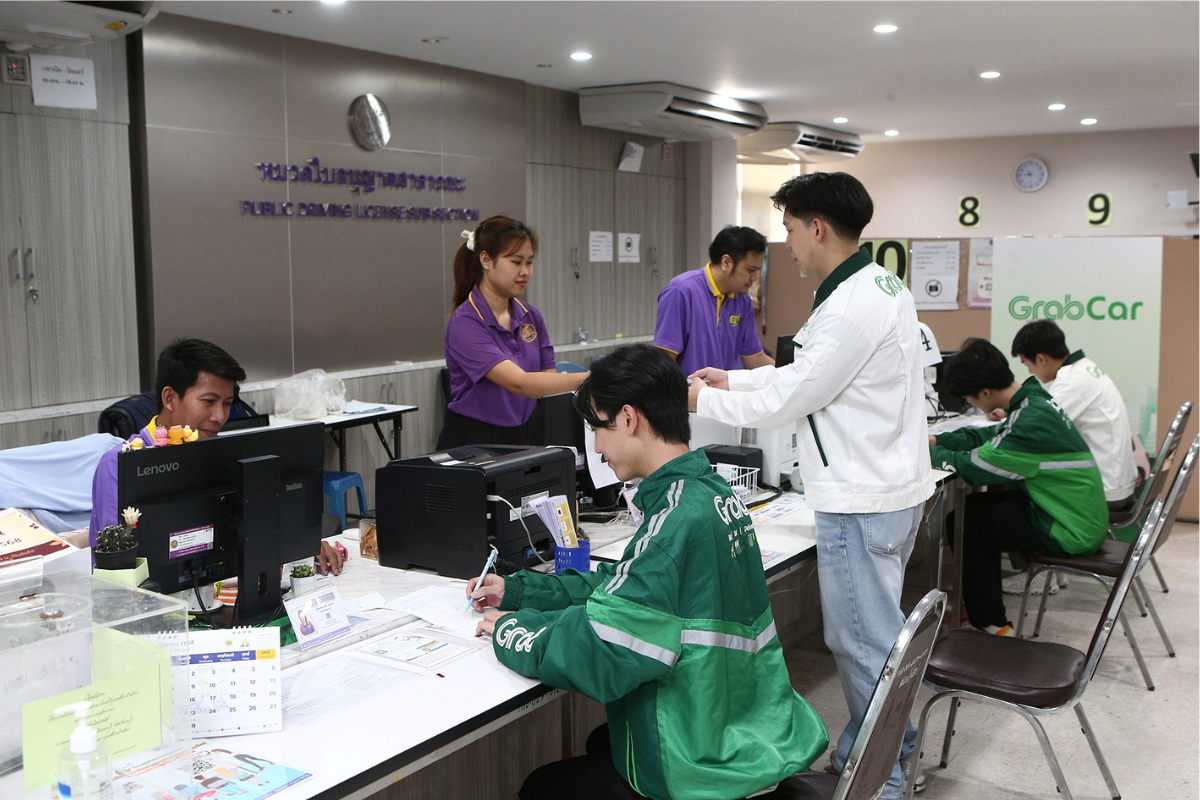 Grab อัดอินเซนทีฟ-สิทธิประโยชน์จูงใจ ดัน “คนขับ” จดทะเบียนรถรับจ้าง