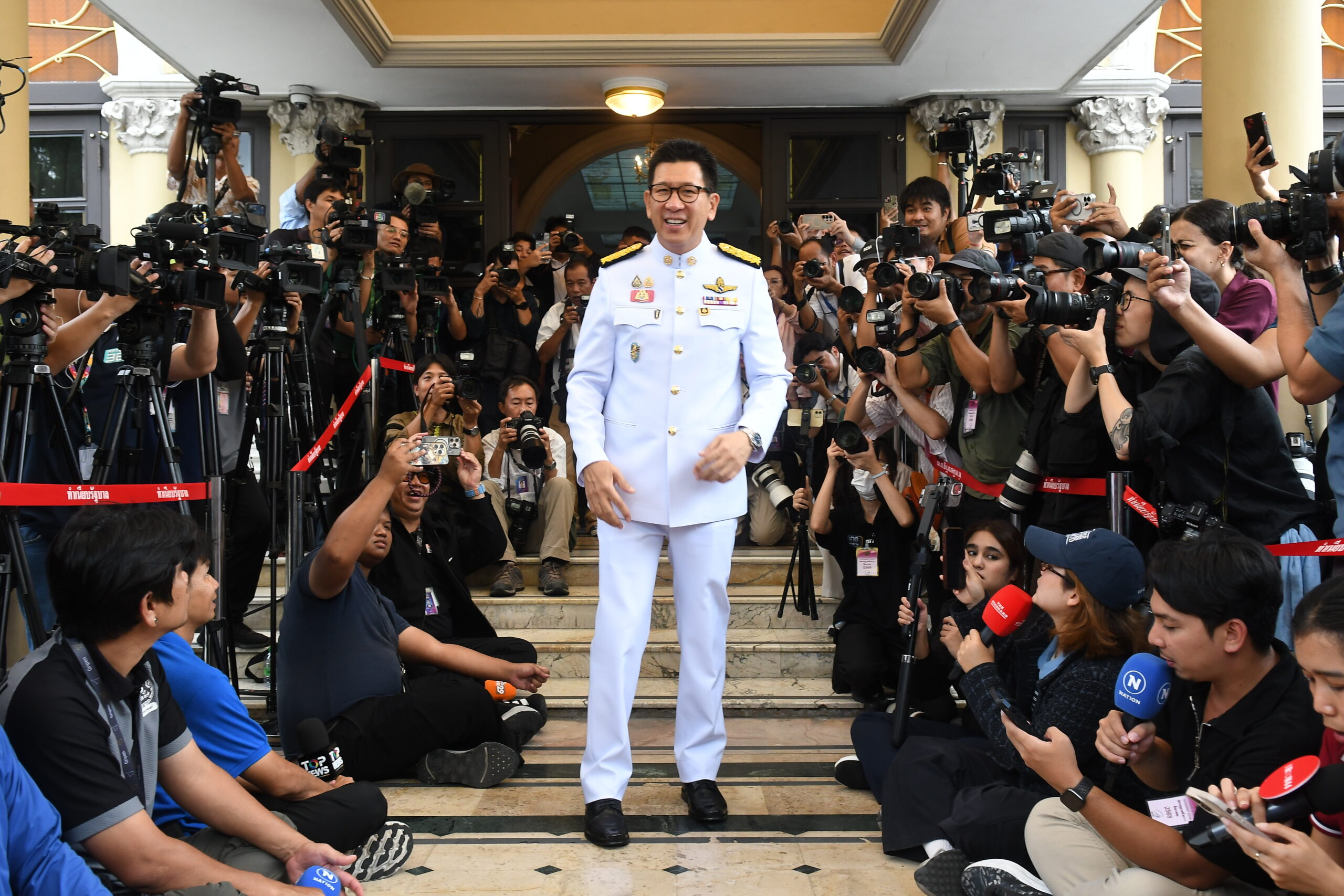 พิพัฒน์ รัชกิจประการ