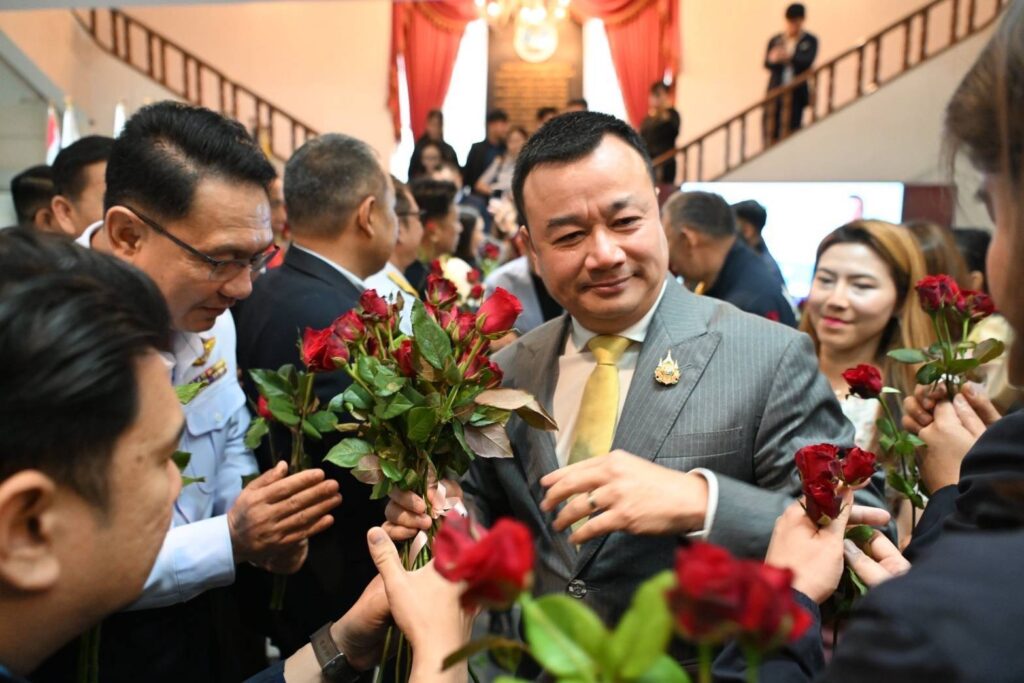สรวงศ์ เทียนทอง