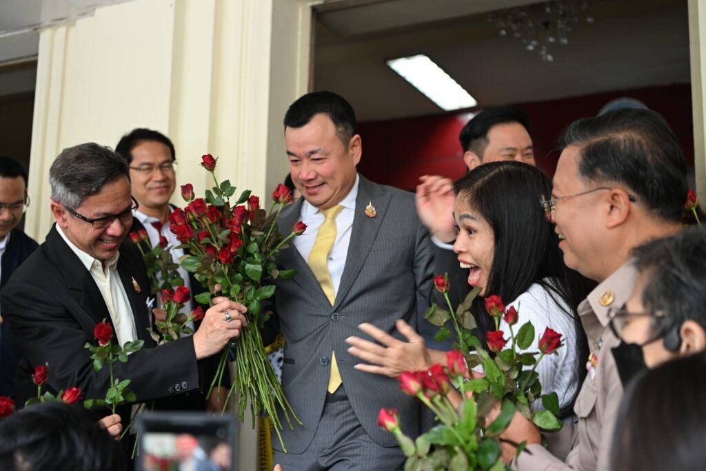 สรวงศ์ เทียนทอง