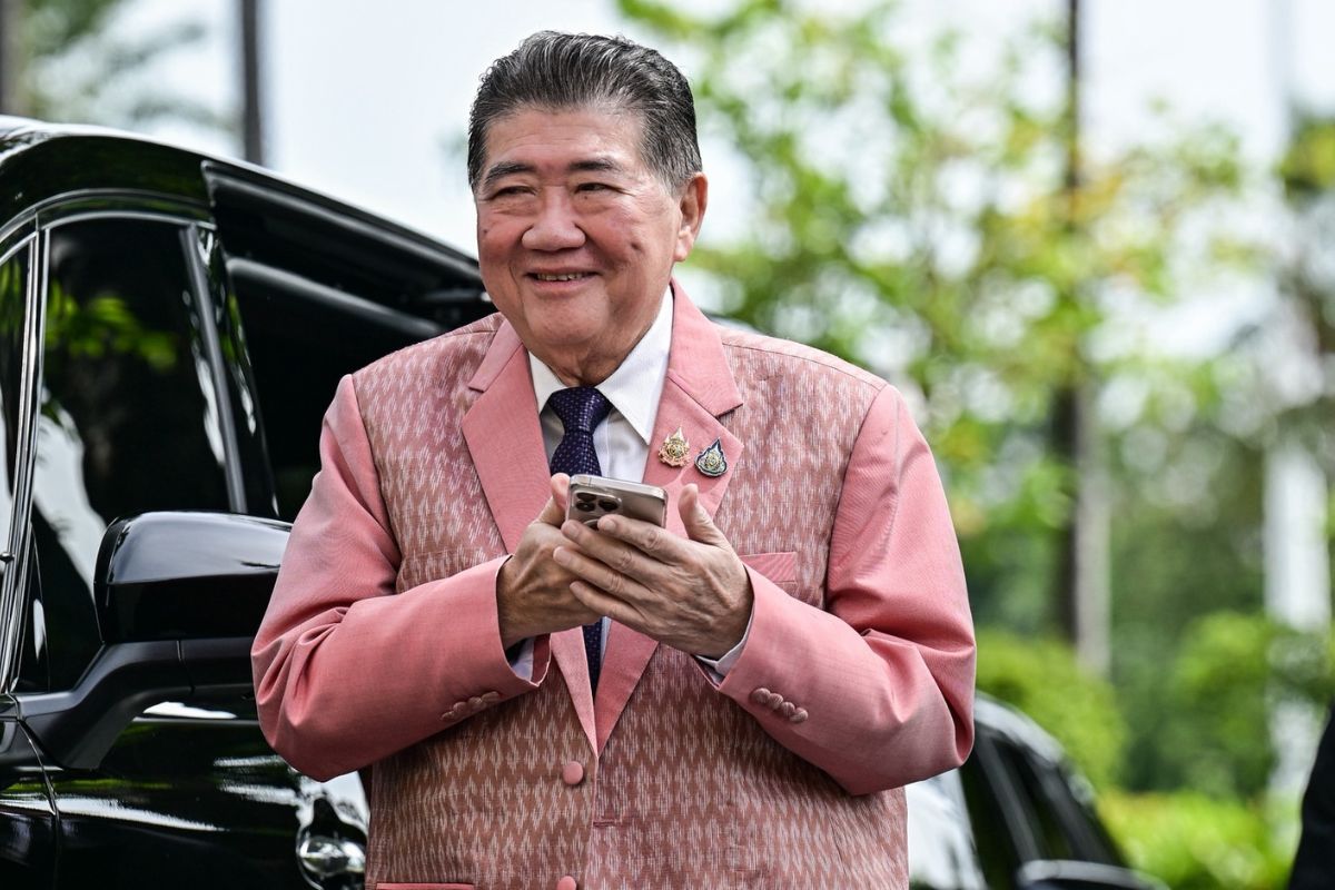 ภูมิธรรม นำถก ครม. ฝ่ายเศรษฐกิจชงข้อกำหนดเอื้อการค้า จับตาตั้งรัฐบาลใหม่