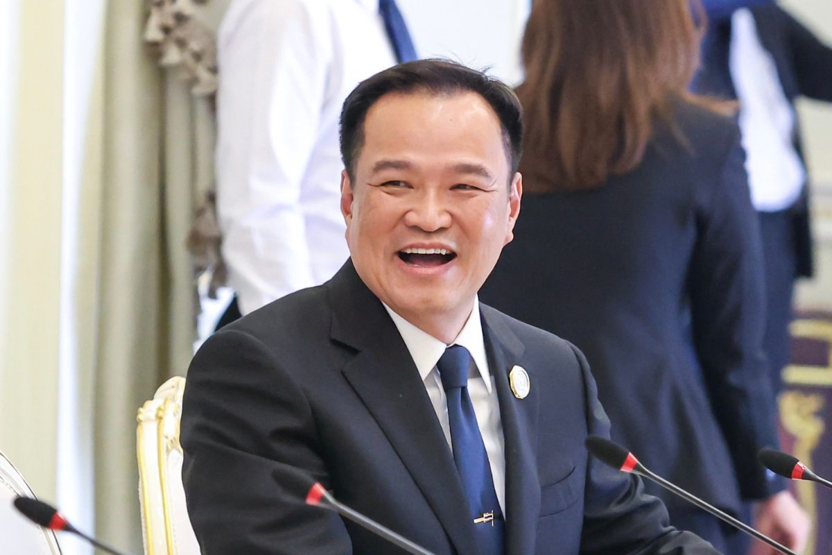 “ถนนการเมืองต้องไม่เหลิงอำนาจ” อนุทิน วิศวกรสู่แคนดิเดตนายกฯ คนที่ 32
