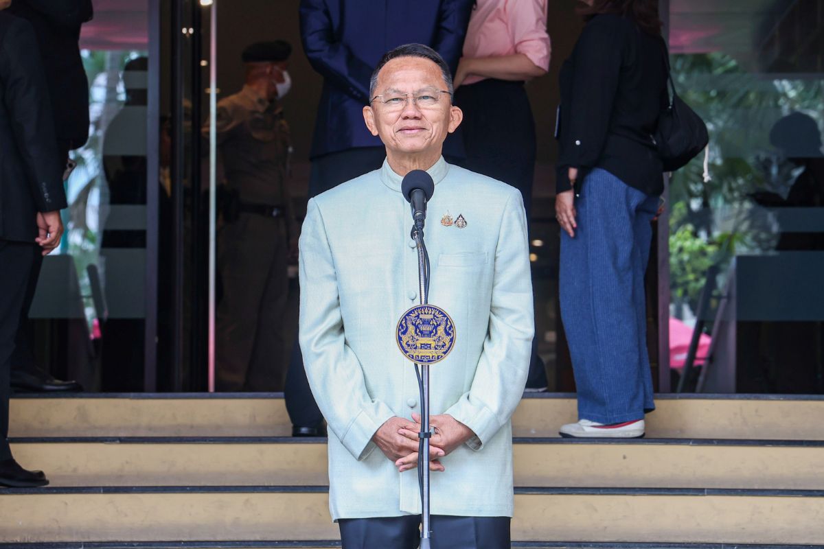 สมศักดิ์ เทพสุทิน ยัน อยู่กับเพื่อไทย แม้ไม่เคยเป็นฝ่ายค้าน
