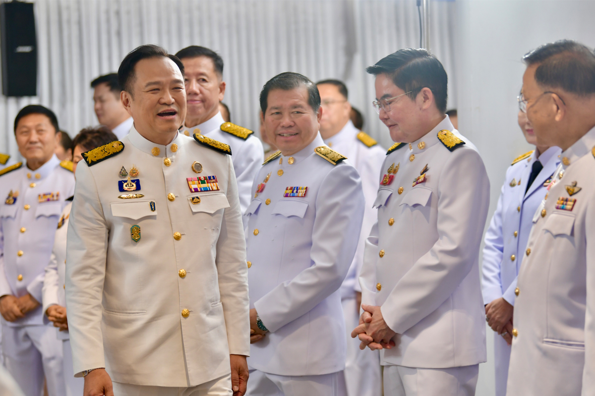 โซเชียลเดือด นายกฯ ใหม่เกิด ศึกการเมืองที่เล่นกันทั้งในสภาและบนมือถือ