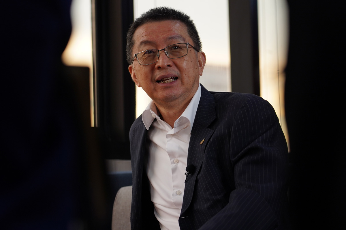 สุรพล โอภาสเสถียร