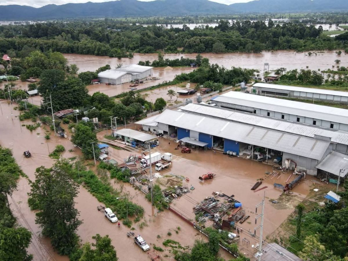 อุตรดิตถ์ท่วม 3 อำเภอ-ทองแสนขันยังน่าห่วง อ่างน้ำไผ่แตก เตือนคนอพยพด่วน