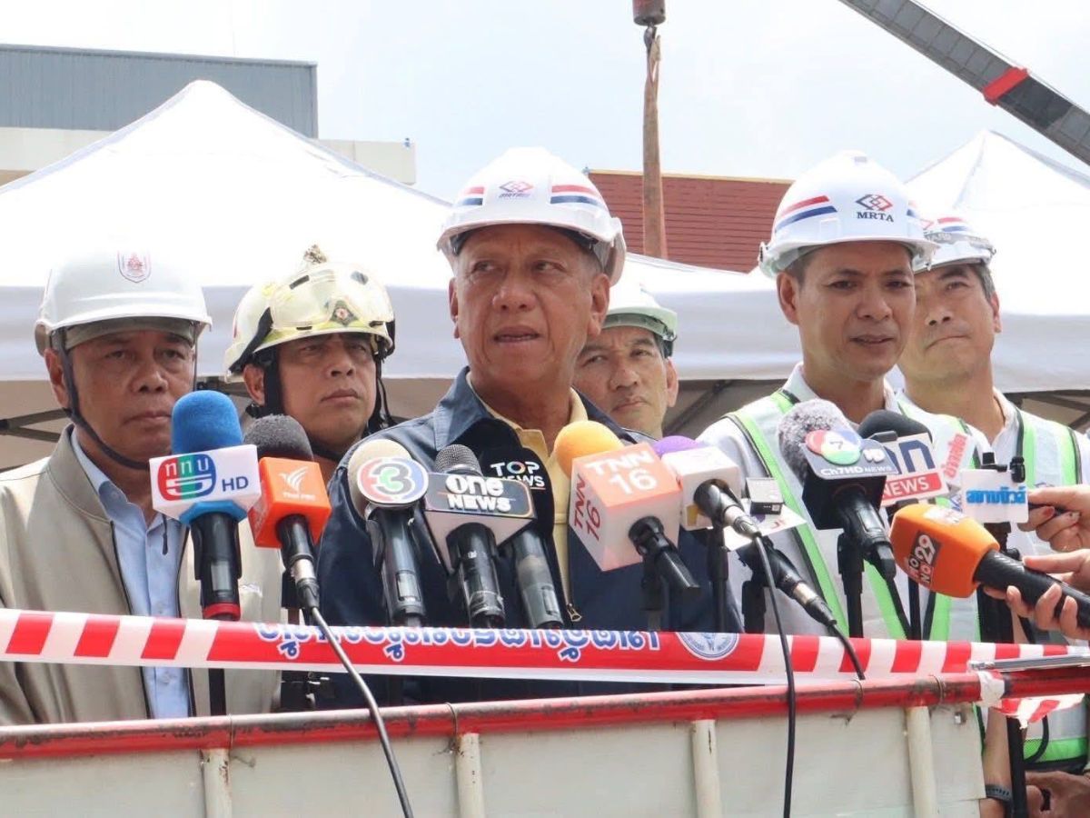 “พิพัฒน์” ลงพื้นที่ถนนสามเสนทรุด เร่งคืนสภาพภายใน 8 ตุลาคม นี้