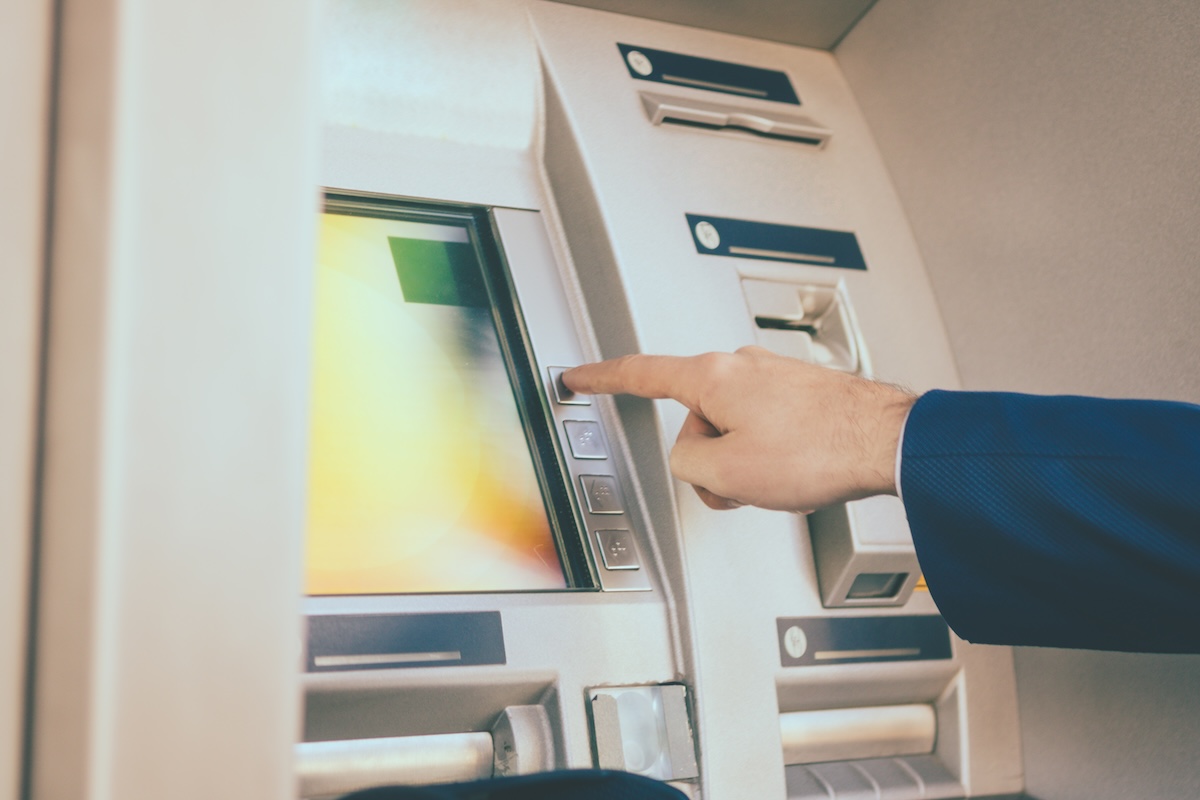 ธปท.ดันผุด ‘ตู้ ATM สีขาว’ แบงก์แบะท่าดูจุดคุ้มทุน